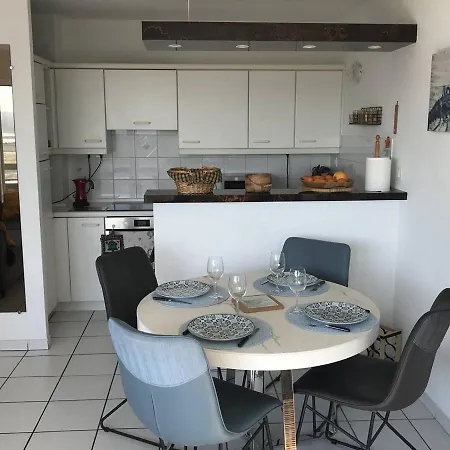 Avec Terrasse, Wifi A 50m De La - - Fr-1-368-293
